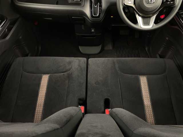 ホンダ Ｎ ＢＯＸ カスタム G L ホンダセンシング 新潟県 2017(平29)年 2.1万km プレミアムホワイトパールⅡ ホンダセンシング/シーケンシャルウィンカー/SDナビ/　CD/DVD/Bluetooth/フルセグTV/バックカメラ/左側パワースライドドア/レーダークルーズコントロール/LEDオート－ライト/14インチアルミホイール/ウィンカーミラー/電格ミラー/レーンキープアシスト/スマートキー/ビルトインETC