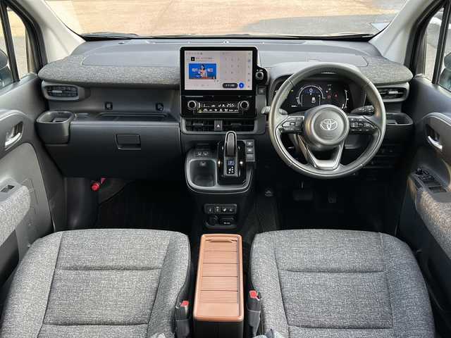 トヨタ シエンタ ハイブリッド Z 道北・旭川 2022(令4)年 3.1万km ダークグレー /4WD//禁煙車//ワンオーナー//純正10.5型ディスプレイオーディオ//BT/USB/フルセグ//パノラミックビューモニター//両側パワースライドドア//モデリスタオプション//グリルカバー/前後プロテクター/ハンドルガーニッシュ///アーバンテックギア/15インチアルミホイール///ハンズフリースライド//シートヒーター//トヨタセーフティセンス//PCS/ACC/LDA/BSM/RCTA/PKSB/RSA/PDA//クリアランスソナー//1500Wコンセント//ステアリングヒーター//オートハイビーム//オートライト//LEDヘッドライト//フォグライト//オートリトラミラー//ドライブレコーダー//ビルトインETC//サーキュレーター//純正フロアマット//ドアバイザー
