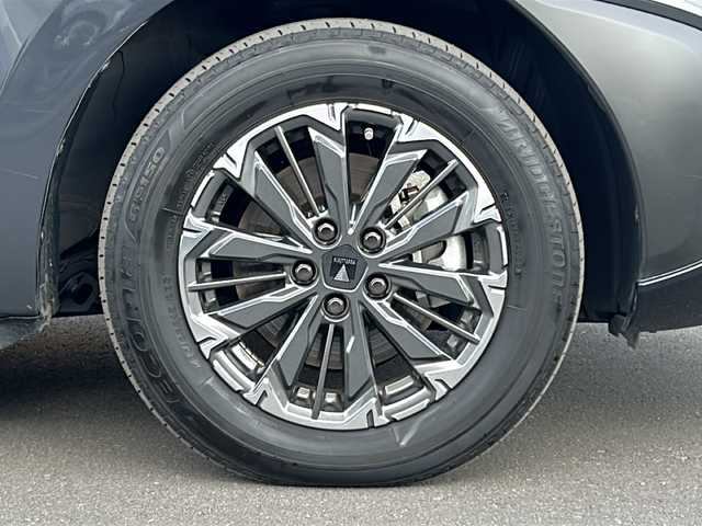 トヨタ シエンタ ハイブリッド Z 道北・旭川 2022(令4)年 3.1万km ダークグレー /4WD//禁煙車//ワンオーナー//純正10.5型ディスプレイオーディオ//BT/USB/フルセグ//パノラミックビューモニター//両側パワースライドドア//モデリスタオプション//グリルカバー/前後プロテクター/ハンドルガーニッシュ///アーバンテックギア/15インチアルミホイール///ハンズフリースライド//シートヒーター//トヨタセーフティセンス//PCS/ACC/LDA/BSM/RCTA/PKSB/RSA/PDA//クリアランスソナー//1500Wコンセント//ステアリングヒーター//オートハイビーム//オートライト//LEDヘッドライト//フォグライト//オートリトラミラー//ドライブレコーダー//ビルトインETC//サーキュレーター//純正フロアマット//ドアバイザー