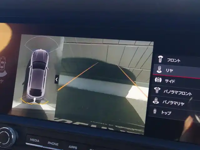 ポルシェ マカン 埼玉県 2019(令1)年 4.2万km 白 ブラックハーフレザーシート/アダプティブクルーズコントロール/CarPlay/パワーステアリングプラス/ティンテッドLEDテールライト/パークセンサー/ブラインドスポットモニター/全周囲カメラ/純正ナビ/ETC/シートヒーター/電動リアゲート/Bluetooth/サイドブレードエクステリカラー(同色)