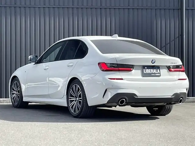 ＢＭＷ ３３０ｉ Mスポーツ 福島県 2019(令1)年 4.3万km アルピンホワイトⅢ ハイラインパッケージ/　　・ブラックヴァーネスカレザー/　　・フロントシートヒーター/　　・運転席メモリー付パワーシート/コンフォートパッケージ/ヘッドアップディスプレイ/全方位カメラ/LEDヘッドライト/ステアリングアシスト/パドルシフト/Mブレーキ/ブラインドスポット/電動トランク/フットオープナー/オートハイビーム/ワイヤレスチャージ/ウッドパネル/前後ドライブレコーダー/ミラーETC2.0