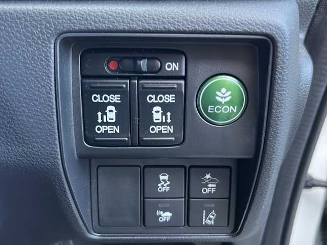 ホンダ オデッセイ ハイブリッド 福島県 2017(平29)年 8.5万km ホワイトオーキッドパール 純正ナビ　/(CD/DVD/BT/フルセグTV)/HDMI/純正フリップダウンモニター/全周囲カメラ/バックカメラ/両側パワースライドドア/クルーズコントロール追従あり/ホンダセンシング/前方ドライブレコーダー/Ｄ席パワーシート/Ｄ席Ｎ席シートヒーター/レザーシート/ビルトインＥＴＣ/純正17インチアルミホイール/LEDヘッドライト