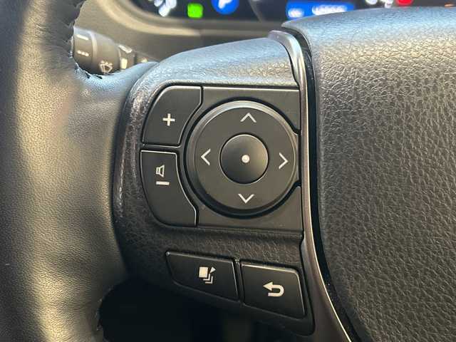 トヨタ エスクァイア Gi プレミアムパッケージ 埼玉県 2019(令1)年 4.3万km ブラッキッシュアゲハガラスフレーク トヨタセーフティーセンス /純正9インチメモリナビ/　　CD/DVD/BT/フルセグ /バックカメラ /両側パワースライドドア /クルーズコントロール /LEDオートライト /ハーフレザーシート /シートヒーター /ステアリングヒーター/スイッチ /ETC2.0