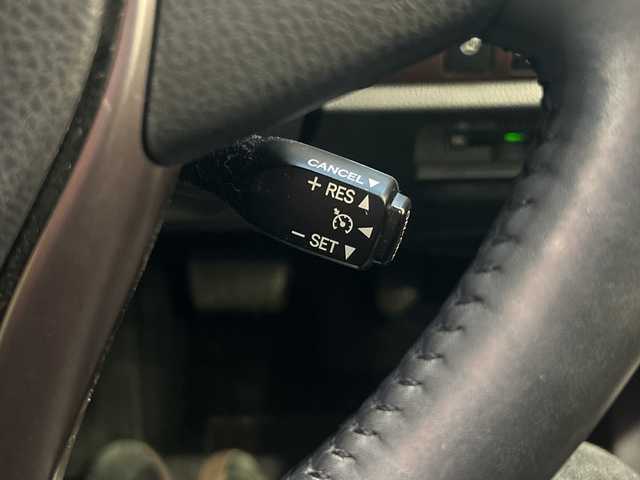 トヨタ エスクァイア Gi プレミアムパッケージ 埼玉県 2019(令1)年 4.3万km ブラッキッシュアゲハガラスフレーク トヨタセーフティーセンス /純正9インチメモリナビ/　　CD/DVD/BT/フルセグ /バックカメラ /両側パワースライドドア /クルーズコントロール /LEDオートライト /ハーフレザーシート /シートヒーター /ステアリングヒーター/スイッチ /ETC2.0