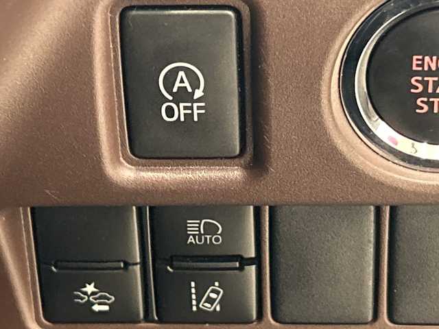 トヨタ エスクァイア Gi プレミアムパッケージ 埼玉県 2019(令1)年 4.3万km ブラッキッシュアゲハガラスフレーク トヨタセーフティーセンス /純正9インチメモリナビ/　　CD/DVD/BT/フルセグ /バックカメラ /両側パワースライドドア /クルーズコントロール /LEDオートライト /ハーフレザーシート /シートヒーター /ステアリングヒーター/スイッチ /ETC2.0