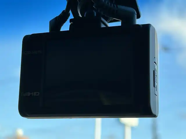 ホンダ Ｎ ＷＧＮ G Lパッケージ 愛媛県 2016(平28)年 2.6万km プレミアムホワイトパールⅡ 登録時走行距離：25202Km/社外メモリナビ/AM/FM/CD/DVD/BT/ワンセグTV/横滑り防止装置/エンジンスタートボタン/Bカメラ/前ドラレコ/社外レーダー/ETC/ＡＢS/キセノンヘッドライト/オートライト/スマートキー/スペアキー1本/純正フロアマット/社外アルミホイール