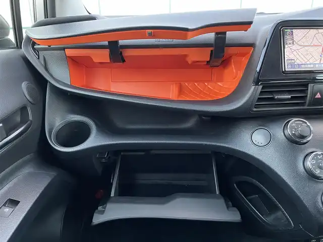 トヨタ シエンタ ファンベースX 山梨県 2019(平31)年 4.1万km シルバーM