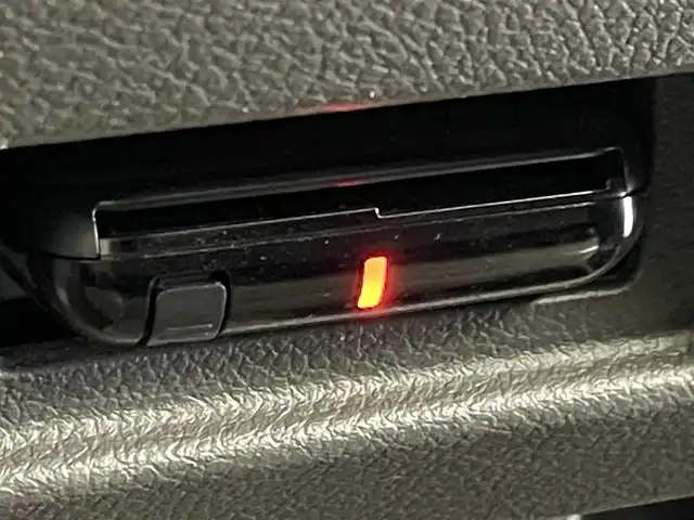 日産 キューブ 15X 群馬県 2014(平26)年 4.7万km サファイアブラック ＳＤナビ　バックカメラ　ワンセグＴＶ　ドライブレコーダー　ビルトインＥＴＣ　電動格納ミラー　アイドリングストップ　ＡＢＳ　横滑り防止装置　オートエアコン　プッシュスタートボタン　スマートキー　禁煙車