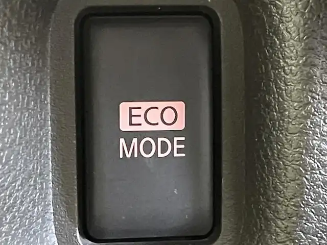 日産 キューブ 15X 群馬県 2014(平26)年 4.7万km サファイアブラック ＳＤナビ　バックカメラ　ワンセグＴＶ　ドライブレコーダー　ビルトインＥＴＣ　電動格納ミラー　アイドリングストップ　ＡＢＳ　横滑り防止装置　オートエアコン　プッシュスタートボタン　スマートキー　禁煙車