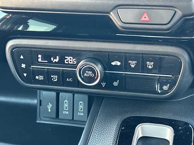 ホンダ Ｎ ＢＯＸ カスタム L 千葉県 2023(令5)年 2.2万km プラチナホワイトパール ナビＶＸＭ－１７４ＶＦＸｉ　バックカメラ　パワースライドドア　ＢＴ　ＴＶ　ホンダセンシング　レーダークルーズ　ブレーキホールド　スマートキー　シートヒーター　ＬＥＤライト　オートライト　マット　