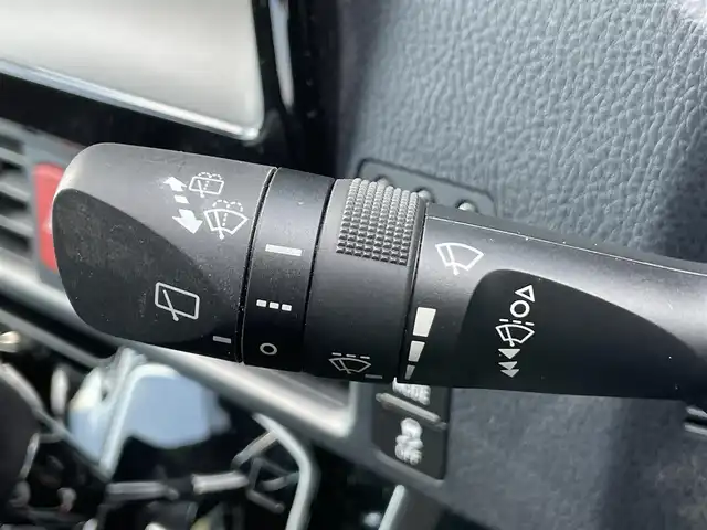 トヨタ ヴォクシー ZS 煌Ⅲ 香川県 2020(令2)年 3.6万km イナズマスパーキングブラックガラスフレーク トヨタセーフティセンス/・プリクラッシュセーフティ/・クルーズコントロール /・レーンキープアシスト/・アダプティブハイビームシステム/・ロードサインアシスト/ワイドナビ（ALPINE製）/・フルセグTV/・AM/FM/・CD/DVD/・Bluetooth接続/ALPINE製フリップダウンモニター/両側電動スライドドア/バックカメラ/前後コーナーセンサー/純正16インチアルミホイール/LEDヘッドライト/LEDフォグランプ/ハーフレザーシート/革巻きステアリング/ステアリングリモコン/ウィンカーミラー/ロールサンシェード/後席パーソナルテーブル/プッシュスタート/スマートキー/ビルトインETC/ISOFIX