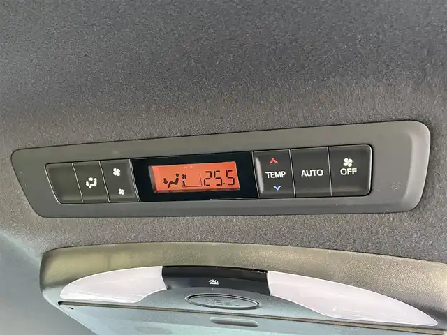 トヨタ ヴォクシー ZS 煌Ⅲ 香川県 2020(令2)年 3.6万km イナズマスパーキングブラックガラスフレーク トヨタセーフティセンス/・プリクラッシュセーフティ/・クルーズコントロール /・レーンキープアシスト/・アダプティブハイビームシステム/・ロードサインアシスト/ワイドナビ（ALPINE製）/・フルセグTV/・AM/FM/・CD/DVD/・Bluetooth接続/ALPINE製フリップダウンモニター/両側電動スライドドア/バックカメラ/前後コーナーセンサー/純正16インチアルミホイール/LEDヘッドライト/LEDフォグランプ/ハーフレザーシート/革巻きステアリング/ステアリングリモコン/ウィンカーミラー/ロールサンシェード/後席パーソナルテーブル/プッシュスタート/スマートキー/ビルトインETC/ISOFIX