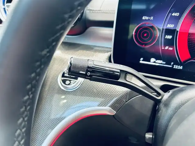 メルセデス・ベンツ Ｍ・ベンツ Ｃ２２０ｄ アバンギャルド　AMGライン 大阪府 2022(令4)年 1.1万km オブシディアンブラック レザーエクスクルーシブP/レーダーセーフティ/サンルーフ/HUD/赤黒革/メモリ付きパワーシート/シートヒーター/ACC/純正ナビ/TV/360度カメラ/純正18インチAW/LEDヘッドライト/アンビエントライト/電動リアゲート/ブラインドスポット