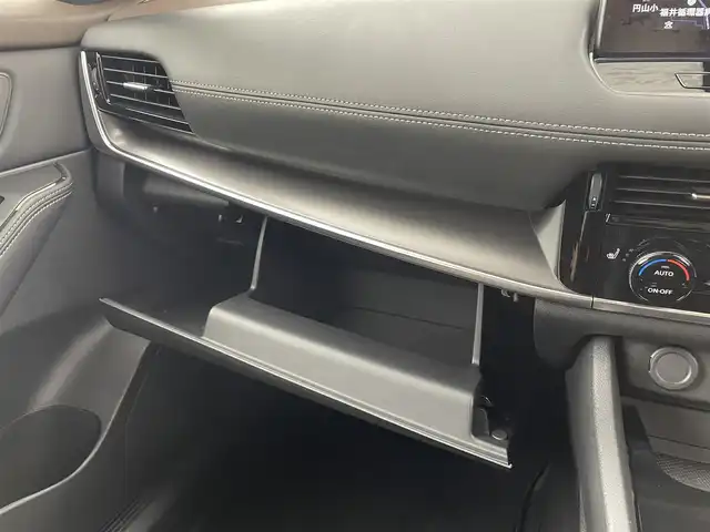 日産 エクストレイル X e－4ORCE 福井県 2022(令4)年 2.5万km ブリリアントホワイトパール 純正12.3インチナビ/フルセグTV/メーカーOP防水シート/アラウンドビューモニター/プロパイロット/デジタルインナーミラー/パワーバックドア/ETC2.0/LEDヘッドライト/パワーシート/BSM/パワーバックドア