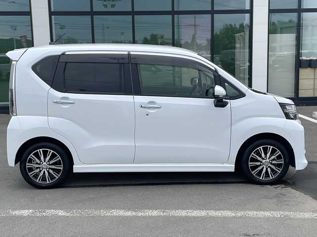 ダイハツ ムーヴ カスタム X VS SAⅢ 道東・釧路十勝 2023(令5)年 2.7万km シャイニングホワイトパール ・４WD/・純正SDメモリナビ/（CD・DVD・BT・フルセグ・AM・FM）/・全方位カメラ/・シートヒーター（運転席）/・純正フロアマット/・後方コーナーセンサー/・フォグライト/・オートライト/・オートハイビーム/・ドアバイザー/・スマートキー/・プッシュスタート/・衝突被害軽減ブレーキ/・LEDヘッドライト/・横滑り防止装置/・アイドリングストップ/・保証書