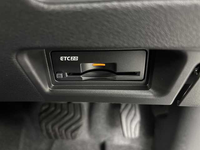 日産 セレナ e－パワー ハイウェイスター V 埼玉県 2025(令7)年 0.1万km未満 プリズムホワイト 登録済未使用車/純正ナビ/(Bluetooth/HDMI/USB/AM/FM)/地デジフルセグ/純正フリップダウンモニター/全方位カメラ/前後ドライブレコーダー/ETC2.0/プロパイロット/ブラインドスポットモニター/先行車発進お知らせ/標識認識機能/ドライブモードセレクト/置くだけ充電/電子パーキングシステム/オートブレーキホールド/デジタルインナーミラー/両側パワースライドドア/プッシュスタート/ステアリングリモコン/ロールサンシェード/純正16インチアルミホイール
