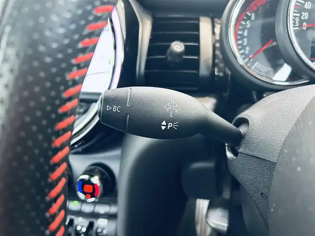 ＭＩＮＩ ミニ ジョンクーパーワークス コンバチ 大阪府 2020(令2)年 3.8万km ペッパー・ホワイト ワンオーナー/インテリジェントセーフティ/ハーフレザー/シートヒーター/純正ナビ/バックカメラ/ACC/HUD/純正17インチAW/LEDヘッドライト/クリアランスソナー/パドルシフト/ETC/ドラレコ/レーダー探知機/電動ソフトトップ