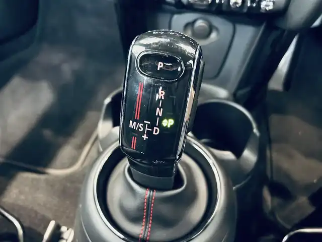 ＭＩＮＩ ミニ ジョンクーパーワークス コンバチ 大阪府 2020(令2)年 3.8万km ペッパー・ホワイト ワンオーナー/インテリジェントセーフティ/ハーフレザー/シートヒーター/純正ナビ/バックカメラ/ACC/HUD/純正17インチAW/LEDヘッドライト/クリアランスソナー/パドルシフト/ETC/ドラレコ/レーダー探知機/電動ソフトトップ