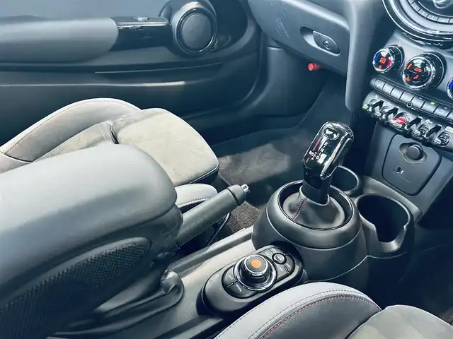 ＭＩＮＩ ミニ ジョンクーパーワークス コンバチ 大阪府 2020(令2)年 3.8万km ペッパー・ホワイト ワンオーナー/インテリジェントセーフティ/ハーフレザー/シートヒーター/純正ナビ/バックカメラ/ACC/HUD/純正17インチAW/LEDヘッドライト/クリアランスソナー/パドルシフト/ETC/ドラレコ/レーダー探知機/電動ソフトトップ