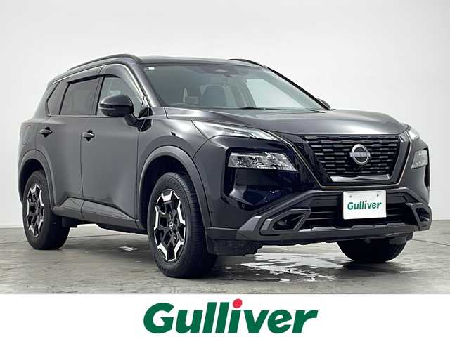 日産 エクストレイル X e－4ORCE エクストリーマーX 千葉県 2023(令5)年 1.1万km ダイヤモンドブラック 禁煙車/４WD/エマージェンシーブレーキ/・プロパイロット/・ブラインドスポットモニター/・コーナーセンサー/・レーンキープアシスト/・パーキングアシストシステム/・車線逸脱警報システム/純正12.3インチメモリナビ/・Bluetooth/USB/Apple CarPlay/フルセグTV/・アラウンドビューモニター/・インテリジェントルームミラー/・ビルトインETC2.0/レザーシート/・全席シートヒーター/・DNパワーシート/・D席メモリ付き/革巻きステアリング/・ステアリングスイッチ/・ステアリングヒーター/ダウンヒルアシストコントロール/パワーバックドア/左右独立エアコン/AC電源/eペダル/純正フロアマット/純正ドアバイザー/純正18インチAW/ルーフレール/電動格納ウインカーミラー/オートライト/・LEDヘッドライト/・LEDフォグランプ/・ヘッドライトイベライザー