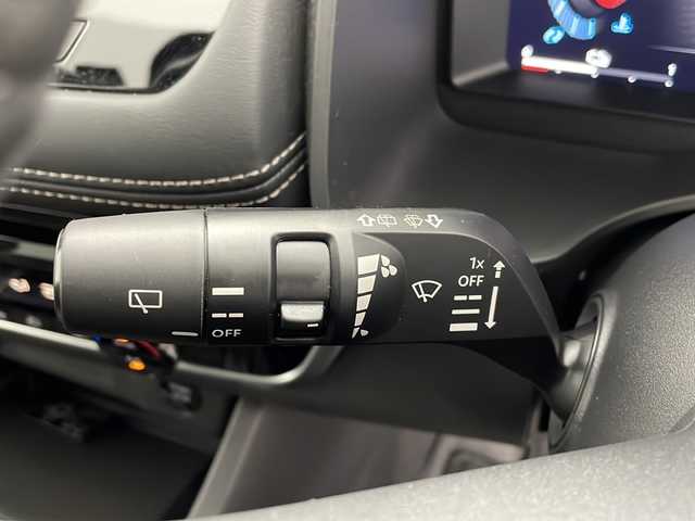 日産 エクストレイル X e－4ORCE エクストリーマーX 千葉県 2023(令5)年 1.1万km ダイヤモンドブラック 禁煙車/４WD/エマージェンシーブレーキ/・プロパイロット/・ブラインドスポットモニター/・コーナーセンサー/・レーンキープアシスト/・パーキングアシストシステム/・車線逸脱警報システム/純正12.3インチメモリナビ/・Bluetooth/USB/Apple CarPlay/フルセグTV/・アラウンドビューモニター/・インテリジェントルームミラー/・ビルトインETC2.0/レザーシート/・全席シートヒーター/・DNパワーシート/・D席メモリ付き/革巻きステアリング/・ステアリングスイッチ/・ステアリングヒーター/ダウンヒルアシストコントロール/パワーバックドア/左右独立エアコン/AC電源/eペダル/純正フロアマット/純正ドアバイザー/純正18インチAW/ルーフレール/電動格納ウインカーミラー/オートライト/・LEDヘッドライト/・LEDフォグランプ/・ヘッドライトイベライザー