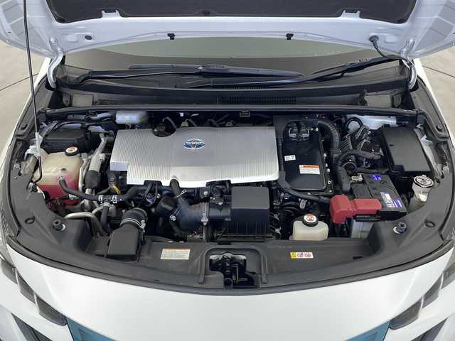 トヨタ プリウス ＰＨＶ A 栃木県 2018(平30)年 6.8万km ホワイトパールクリスタルシャイン 純正メーカーナビ/（BT/AM/FM/フルセグ）/ETC　/ドライブレコーダー/クルーズコントロール/プリクラッシュブレーキ/クリアランナソー/ブラインドスポットモニター/ふらつき防止/車線逸脱警報/電動格納ミラー/ステアリングスイッチ/前席シートヒーター/純正アルミホイール/純正フロアマット/プッシュスタート/スマートキー