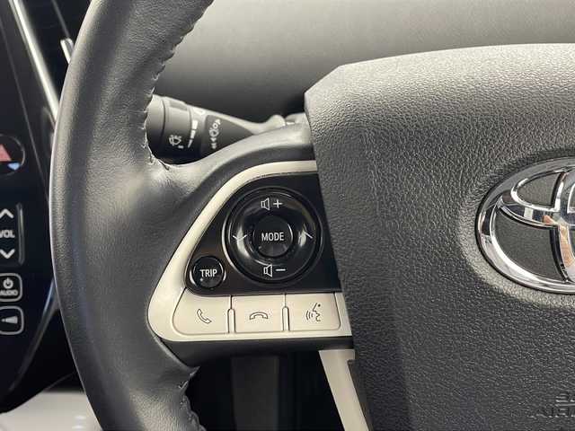 トヨタ プリウス ＰＨＶ A 栃木県 2018(平30)年 6.8万km ホワイトパールクリスタルシャイン 純正メーカーナビ/（BT/AM/FM/フルセグ）/ETC　/ドライブレコーダー/クルーズコントロール/プリクラッシュブレーキ/クリアランナソー/ブラインドスポットモニター/ふらつき防止/車線逸脱警報/電動格納ミラー/ステアリングスイッチ/前席シートヒーター/純正アルミホイール/純正フロアマット/プッシュスタート/スマートキー