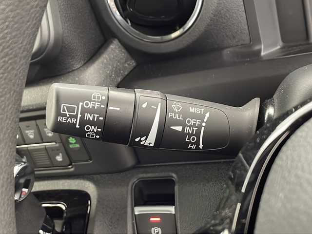 ホンダ Ｎ ＢＯＸ カスタム 千葉県 2024(令6)年 0.1万km ミッドナイトブルービームM ディスプレイオーディオ/Bluetooth AM FM AppleCarPlay AndoroidAuto/バックカメラ/両側パワースライドドア/シートヒーター/電動パーキングブレーキ/純正アルミホイール/純正フロアマット/ベンチシート/チップアップシート/後席サンシェード/プッシュスタート/スマートキー/ウィンカーミラー/ステアリングスイッチ/ホンダセンシング/レーダークルーズコントロール/オートハイビーム/パーキングセンサー/路外逸脱抑制機能/衝突軽減ブレーキ/踏み間違い衝突軽減ブレーキ/先行者発進告知/標識認識機能