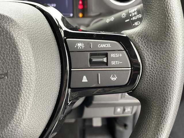 ホンダ Ｎ ＢＯＸ カスタム 千葉県 2024(令6)年 0.1万km ミッドナイトブルービームM ディスプレイオーディオ/Bluetooth AM FM AppleCarPlay AndoroidAuto/バックカメラ/両側パワースライドドア/シートヒーター/電動パーキングブレーキ/純正アルミホイール/純正フロアマット/ベンチシート/チップアップシート/後席サンシェード/プッシュスタート/スマートキー/ウィンカーミラー/ステアリングスイッチ/ホンダセンシング/レーダークルーズコントロール/オートハイビーム/パーキングセンサー/路外逸脱抑制機能/衝突軽減ブレーキ/踏み間違い衝突軽減ブレーキ/先行者発進告知/標識認識機能