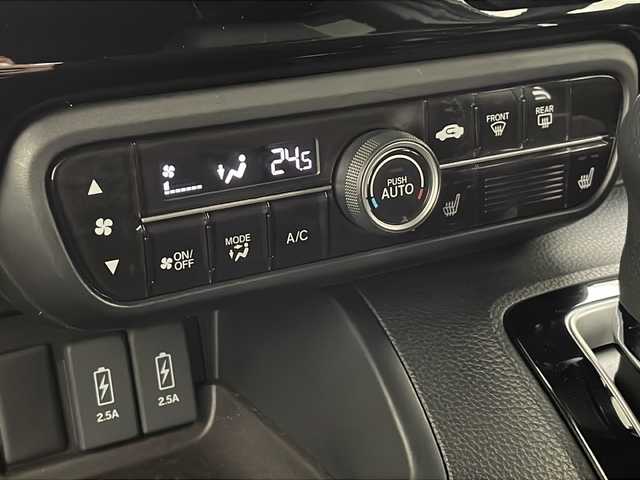 ホンダ Ｎ ＢＯＸ カスタム L ターボ 千葉県 2021(令3)年 2.4万km シャイニンググレーM 社外SDナビゲーション/CD DVD BT フルセグTV/ホンダセンシング/衝突軽減ブレーキ/レーダークルーズコントロール/レーンキープアシスト/クリアランスソナー/先行車発進お知らせ機能/標識認識機能/両側パワースライドドア/前席シートヒーター/ハーフレザーシート/ETC/前方ドライブレコーダー/ロールサンシェード/LEDヘッドライト/オートハイビーム/純正フロアマット/純正アルミホイール/スマートキー/プッシュスタート