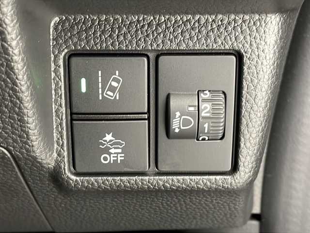 ホンダ Ｎ ＢＯＸ カスタム L ターボ 千葉県 2021(令3)年 2.4万km シャイニンググレーM 社外SDナビゲーション/CD DVD BT フルセグTV/ホンダセンシング/衝突軽減ブレーキ/レーダークルーズコントロール/レーンキープアシスト/クリアランスソナー/先行車発進お知らせ機能/標識認識機能/両側パワースライドドア/前席シートヒーター/ハーフレザーシート/ETC/前方ドライブレコーダー/ロールサンシェード/LEDヘッドライト/オートハイビーム/純正フロアマット/純正アルミホイール/スマートキー/プッシュスタート