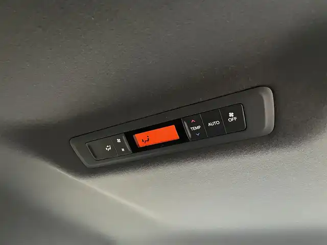 トヨタ ノア Si 石川県 2019(令1)年 4.1万km ブラッキッシュアゲハガラスフレーク 純正10型ナビ/フルセグTV/バックカメラ/LEDヘッドライト/ビルトインETC/両側パワースライドドア/トヨタセーフティセンス/クルーズコントロール/ドライブレコーダー/社外アルミホイール/純正AW&夏タイヤ積み込み/スマートキー/プッシュスタート/レーンキープ/クリアランスソナー/サイドリフトアップシート/チルト付き/保証書
