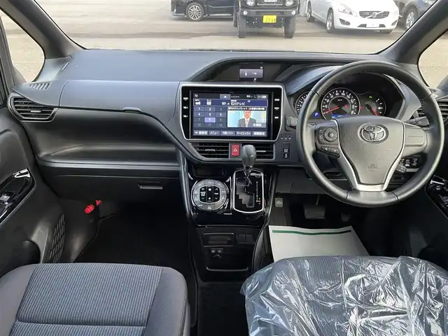 トヨタ ノア Si 石川県 2019(令1)年 4.1万km ブラッキッシュアゲハガラスフレーク 純正10型ナビ/フルセグTV/バックカメラ/LEDヘッドライト/ビルトインETC/両側パワースライドドア/トヨタセーフティセンス/クルーズコントロール/ドライブレコーダー/社外アルミホイール/純正AW&夏タイヤ積み込み/スマートキー/プッシュスタート/レーンキープ/クリアランスソナー/サイドリフトアップシート/チルト付き/保証書