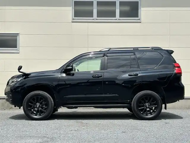 トヨタ ランドクルーザー プラド TX Lパッケージ マットブラED 茨城県 2023(令5)年 2.2万km アティチュードブラックマイカ 純正9インチナビ/（CD/DVD/SD/BT/フルセグTV/HDMI）/寒冷地仕様/ビルトインETC/バックカメラ/ルーフレール/フルレザーシート/パワーシート/シートヒーター/エアシート/2ndスタートシステム/レーダークルーズ/LDA/PCS/RSA/純正フロアマット/ヘッドライトウォッシャー