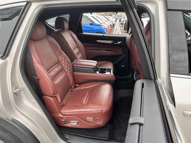 マツダ ＣＸ－８ XD エクスクルーシブモード 宮城県 2021(令3)年 6.5万km プラチナクォーツメタリック サンルーフ/BOSEサウンドシステム/オフロードトラクションアシスト/アドバンスドスマートシティブレーキサポート/ブラインドスポットモニタリング/パーキングセンサー/レーダークルーズコントロール/スマートブレーキサポート/レーンキープアシストシステム/ドライバーアテンションアラート/ヘッドアップディスプレイ/360度ビューモニター/マツダコネクト10.25インチセンターディスプレイ/・Bluetooth/・AppleCarPlay/AndroidAuto/・フルセグTV/・HDMI/ETC/ワイヤレス充電/ハンズフリーパワーバックドア/茶革シート/シートヒーター（前席/2列目左右）/ベンチレーション（前席/2列目左右）/パワーシート（前席/2列目左右）/運転席シートメモリー/革巻きステアリング/ステアリングヒーター/電動パーキングブレーキ/ブレーキホールド/アダプティブLEDヘッドランプ/スマートキー＆プッシュスタート/スペアキー/電動格納ミラー/ルーフレール/純正19インチAW/純正フロアマット/ドアバイザー