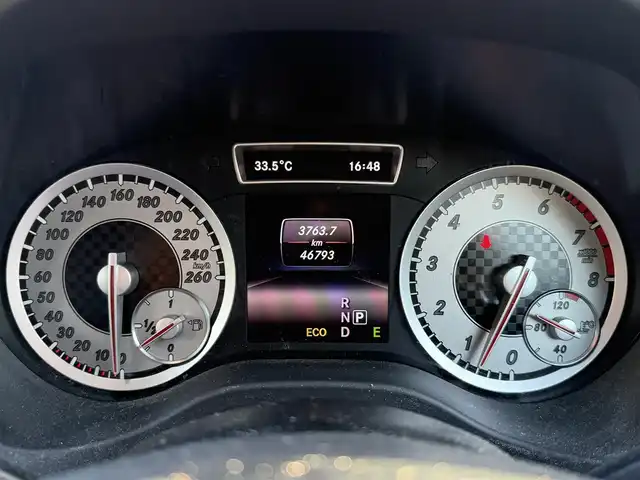 メルセデス・ベンツ Ａ１８０ スポーツ 佐賀県 2013(平25)年 4.7万km シルバー メーカー純正ナビ/バックカメラ/衝突防止アシスト/アテンションアシスト/ブラインドスポットアシスト/ハーフレザーシート/メモリシート/パワーシート/ドライブレコーダー/クルーズコントロール/パドルシフト/コーナーセンサー/スペアキー