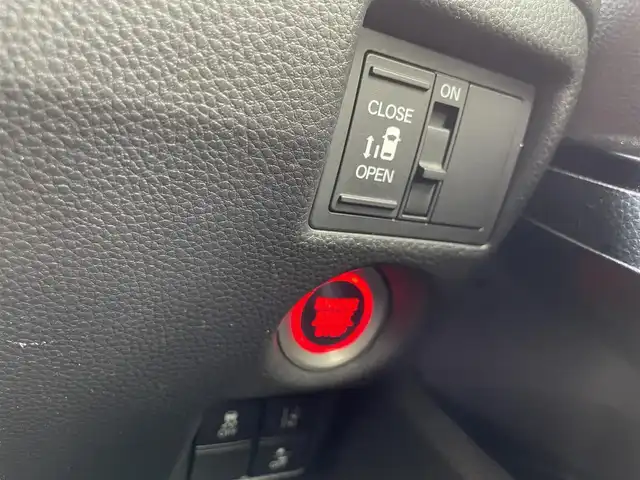 ホンダ Ｎ ＢＯＸ カスタム G L ホンダセンシング 兵庫県 2019(令1)年 10.3万km クリスタルブラックパール (株)IDOMが運営する【じしゃロン姫路店】の自社ローン専用車両になります。こちらは現金またはオートローンご利用時の価格です。自社ローンご希望の方は別途その旨お申付け下さい/HDDナビ/フルセグテレビ視聴/Bluetooth/バックカメラ/アイドリングストップ/ウインカーミラー/クルーズコントロール/追突防止装置/ETC/LEDヘッドライト/レーンアシスト/横滑り防止装置/ロールサンシェード/片側パワースライドドア