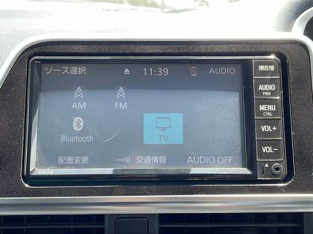 トヨタ シエンタ ファンベースG クエロ 長野県 2020(令2)年 1.9万km ホワイトパールクリスタルシャイン ７インチ純正ナビ/（NSCN-W68）/Bluetooth Audio/ワンセグテレビ/前後ドライブレコーダー/ＥＴＣ/バックカメラ/両側電動スライドドア/革巻きステアリング/ハーフレザーシート/ＬＥＤヘッドライト/純正フロアマット/プッシュスタート/オートライト/オートマチックハイビーム/前後コーナーセンサー/ドアバイザー/スマートキー/スペアキー×１/横滑り防止機能/盗難防止機能/電動格納ミラー/ダブルエアバック/保証書/取扱説明書/トヨタセーフティーセンス