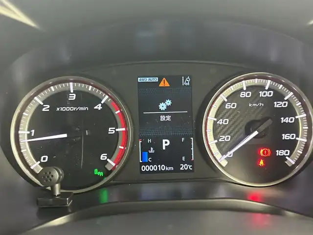 三菱 デリカＤ：５ ブラックエディション 愛知県 2025(令7)年 0.1千km グレーⅡ 登録済未使用車/特別仕様車/ディーゼル/ターボ/アルパイン１１型ナビ/（フルセグＴＶ/Bluetooth/CD/DVD/USB/HDMI）/１２．８インチフリップダウンモニター/全方位カメラ/電動サイドステップ/三菱e-Assist/・衝突軽減ブレーキ/・レーダークルーズコントロール/・車線逸脱警報システム/・オートマチックハイビーム/・ブラインドスポットモニター/・誤発進抑制機能/レザーシート/パワーシート/シートヒーター/ステアリングヒーター/両側パワースライドドア/パワーバックドア/パドルシフト/アイドリングストップ/純正18インチアルミホイール/スマートキー/スペアキー1本/プッシュスタート/LEDヘッドライト/フロントフォグランプ/オートライト/横滑り防止装置/電動格納ミラー/