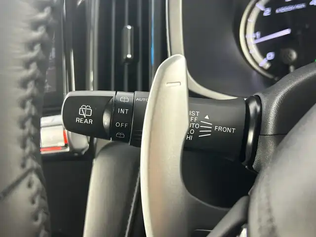 三菱 デリカＤ：５ ブラックエディション 愛知県 2025(令7)年 0.1千km グレーⅡ 登録済未使用車/特別仕様車/ディーゼル/ターボ/アルパイン１１型ナビ/（フルセグＴＶ/Bluetooth/CD/DVD/USB/HDMI）/１２．８インチフリップダウンモニター/全方位カメラ/電動サイドステップ/三菱e-Assist/・衝突軽減ブレーキ/・レーダークルーズコントロール/・車線逸脱警報システム/・オートマチックハイビーム/・ブラインドスポットモニター/・誤発進抑制機能/レザーシート/パワーシート/シートヒーター/ステアリングヒーター/両側パワースライドドア/パワーバックドア/パドルシフト/アイドリングストップ/純正18インチアルミホイール/スマートキー/スペアキー1本/プッシュスタート/LEDヘッドライト/フロントフォグランプ/オートライト/横滑り防止装置/電動格納ミラー/