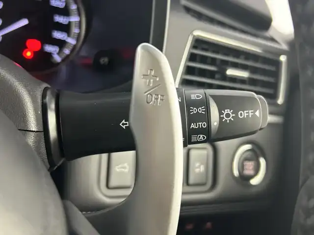 三菱 デリカＤ：５ ブラックエディション 愛知県 2025(令7)年 0.1千km グレーⅡ 登録済未使用車/特別仕様車/ディーゼル/ターボ/アルパイン１１型ナビ/（フルセグＴＶ/Bluetooth/CD/DVD/USB/HDMI）/１２．８インチフリップダウンモニター/全方位カメラ/電動サイドステップ/三菱e-Assist/・衝突軽減ブレーキ/・レーダークルーズコントロール/・車線逸脱警報システム/・オートマチックハイビーム/・ブラインドスポットモニター/・誤発進抑制機能/レザーシート/パワーシート/シートヒーター/ステアリングヒーター/両側パワースライドドア/パワーバックドア/パドルシフト/アイドリングストップ/純正18インチアルミホイール/スマートキー/スペアキー1本/プッシュスタート/LEDヘッドライト/フロントフォグランプ/オートライト/横滑り防止装置/電動格納ミラー/