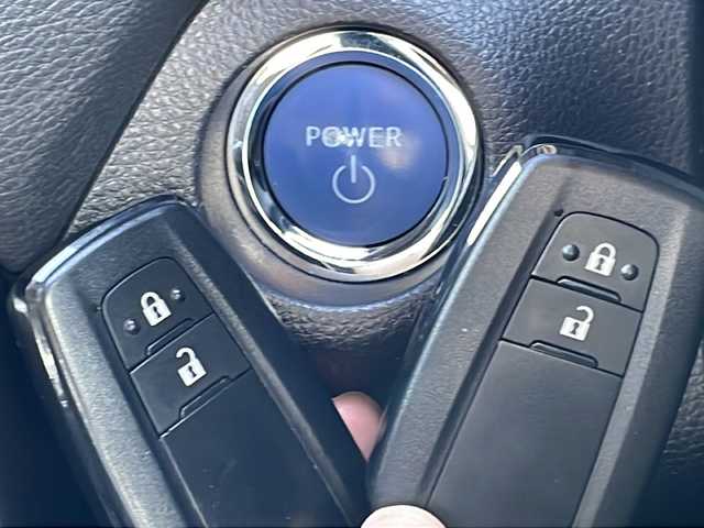 トヨタ ＲＡＶ４ ハイブリットX 岩手県 2020(令2)年 8万km グレーメタリック 純正ナビ　バックカメラ　Ｂｌｕｅｔｏｏｔｈ　ＵＳＢ端子　クルーズコントロール　ワイパーデアイサー　Ｆフォグ　ルーフレール　ＥＴＣ　ＬＥＤオートライト　純正１７インチＡＷ　ドラレコ　ハイビームアシスト