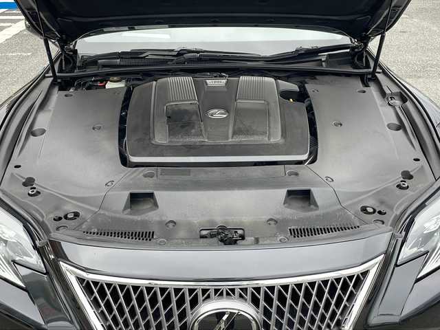 レクサス ＬＳ 500 バージョンL 大阪府 2018(平30)年 5.2万km グラファイトブラックガラスフレーク 純正ナビ（フルセグTV/Bluetooth/AM・FM）/全周囲カメラ/デジタルインナーミラー/メモリー付きパワーシート（運転席・助手席）/ヘッドアップディスプレイ/クルーズコントロール/3眼LEDライト/エアーサスペンション/ETC2．0/シートヒーター/エアーシート/後部座席電動サンシェード/プッシュスタート/パドルシフト/アイドリングストップ/ブラインドスポットモニター/パワーバックドア/純正19インチアルミホイール