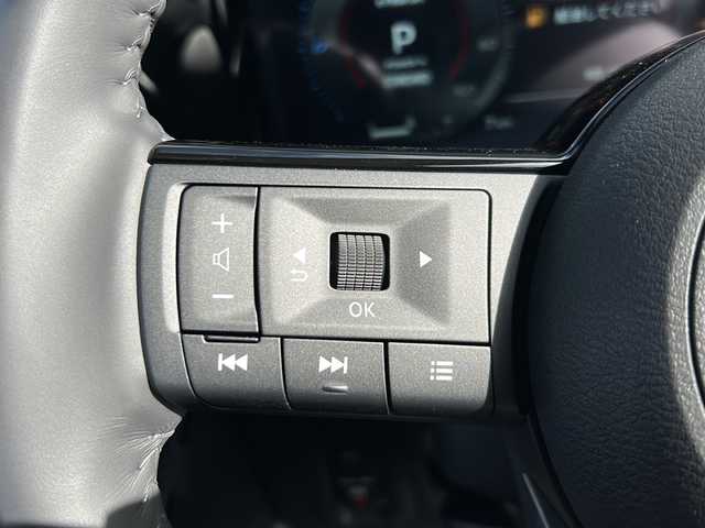 日産 セレナ e－パワー ハイウェイスター V 岐阜県 2025(令7)年 0.1千km プリズムホワイト 登録時走行距離10km/後席モニター/全方位カメラ/フルセグＴＶ/バックカメラ/純正ディスプレイオーディオ/両側パワースライドドア/クルーズコントロール/レーンキープアシスト/コーナーセンサー/純正アルミホイール/ハーフレザーシート/プッシュスタート/スペアキー/スマートキー/ビルトインETC/禁煙車/LEDヘッドライト/オートマチックハイビーム/フォグランプ