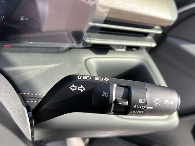 日産 セレナ e－パワー ハイウェイスター V 岐阜県 2025(令7)年 0.1千km プリズムホワイト 登録時走行距離10km/後席モニター/全方位カメラ/フルセグＴＶ/バックカメラ/純正ディスプレイオーディオ/両側パワースライドドア/クルーズコントロール/レーンキープアシスト/コーナーセンサー/純正アルミホイール/ハーフレザーシート/プッシュスタート/スペアキー/スマートキー/ビルトインETC/禁煙車/LEDヘッドライト/オートマチックハイビーム/フォグランプ