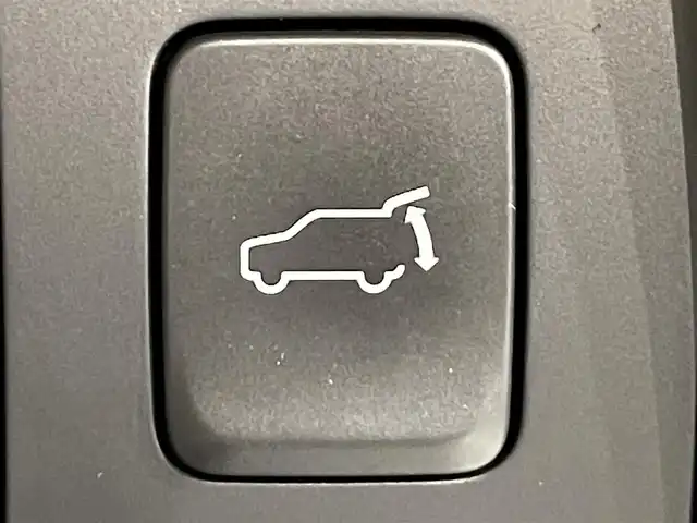 マツダ ＣＸ－５ XD Lパッケージ 愛知県 2019(平31)年 7万km スノーフレイクホワイトパールマイカ 純正８インチナビ/ＢＯＳＥサウンドシステム/３６０°ビューモニター/パワーバックドア/レーダークルーズコントロール/衝突軽減ブレーキ/ブラインドスポットモニター/クリアランスソナー/レーンキープアシスト/ヘッドアップディスプレイ/電動パーキングブレーキ/ブレーキホールド/ホワイトレザーシート/パワーシート【シートメモリー機能付】/ハンドルヒーター/シートヒーター/デジタルインナーミラー/前後ドライブレコーダー/ＥＴＣ/USB＆AUX入力端子/ISOFIX/LEDヘッドライト/純正フロアマット/純正19インチアルミホイール