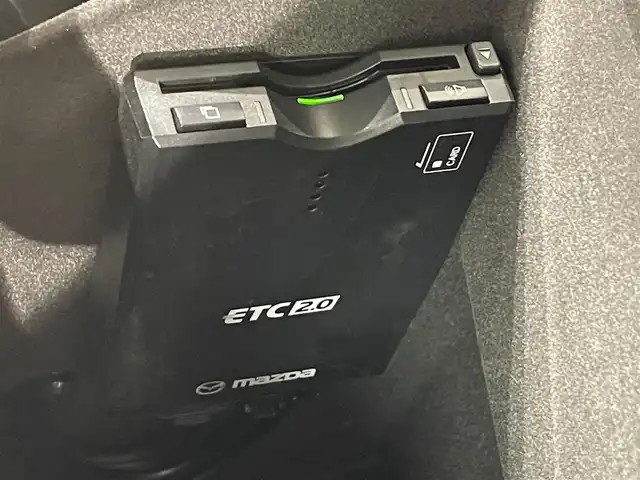 マツダ ＣＸ－５ XD Lパッケージ 愛知県 2019(平31)年 7万km スノーフレイクホワイトパールマイカ 純正８インチナビ/ＢＯＳＥサウンドシステム/３６０°ビューモニター/パワーバックドア/レーダークルーズコントロール/衝突軽減ブレーキ/ブラインドスポットモニター/クリアランスソナー/レーンキープアシスト/ヘッドアップディスプレイ/電動パーキングブレーキ/ブレーキホールド/ホワイトレザーシート/パワーシート【シートメモリー機能付】/ハンドルヒーター/シートヒーター/デジタルインナーミラー/前後ドライブレコーダー/ＥＴＣ/USB＆AUX入力端子/ISOFIX/LEDヘッドライト/純正フロアマット/純正19インチアルミホイール