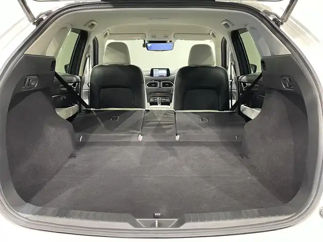 マツダ ＣＸ－５ XD Lパッケージ 愛知県 2019(平31)年 7万km スノーフレイクホワイトパールマイカ 純正８インチナビ/ＢＯＳＥサウンドシステム/３６０°ビューモニター/パワーバックドア/レーダークルーズコントロール/衝突軽減ブレーキ/ブラインドスポットモニター/クリアランスソナー/レーンキープアシスト/ヘッドアップディスプレイ/電動パーキングブレーキ/ブレーキホールド/ホワイトレザーシート/パワーシート【シートメモリー機能付】/ハンドルヒーター/シートヒーター/デジタルインナーミラー/前後ドライブレコーダー/ＥＴＣ/USB＆AUX入力端子/ISOFIX/LEDヘッドライト/純正フロアマット/純正19インチアルミホイール