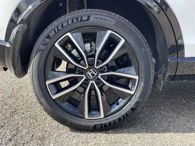 ホンダ ヴェゼル ハイブリッド e:HEV Z 新潟県 2021(令3)年 5.5万km プラチナホワイトパール 4WD/純正メモリナビ/BT/USB/フルセグテレビ/バックカメラ/ETC2.0/ドライブレコーダー/衝突被害軽減ブレーキ/レーンキープアシスト/レーダークルーズコントロール/半革シート/シートヒーター /ステアリングスイッチ/ステアリングヒーター/パドルシフト/パワーバックドア/コーナーセンサー/スマートキー/プッシュスタート/LEDヘッドライト/オートライト/オートハイビーム/フォグランプ/純正18インチアルミホイール