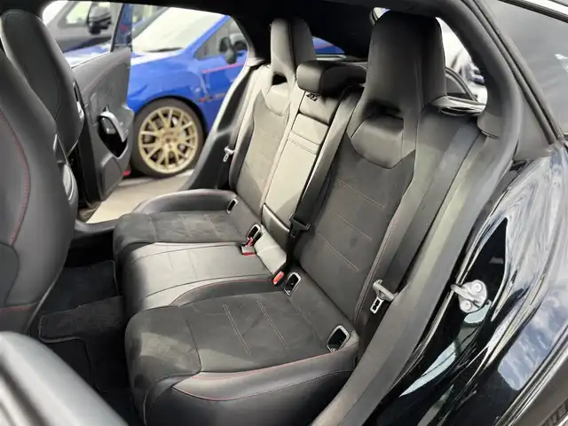 メルセデス・ベンツ ＣＬＡ２００ｄ Sブレーク AMGライン 大阪府 2020(令2)年 4.3万km コスモスブラック 純正メモリーナビ/・Bluetooth接続/・フルセグTV/全方位モニター/前後純正ドライブレコーダー/パークトロニック/アクティブレーンキーピングアシスト/アクティブステアリングアシスト/アクティブパーキングアシスト/アクティブブレーキアシスト/ブラインドスポットアシスト/レーンチェンジアシスト/イージーエントリー/ヘッドアップディスプレイ/インテリジェントライトシステム/アンビエントライト/アダプティブハイビームアシスト/アイドリングストップ/前席パワーシート/前席シートヒーター/純正フロアマット/純正18インチアルミホイール/ETC2.0/スペアキー